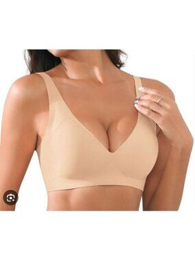 Gap Body Everyday Bra Size 36C Wire Free NWT Beige Tee Shirt